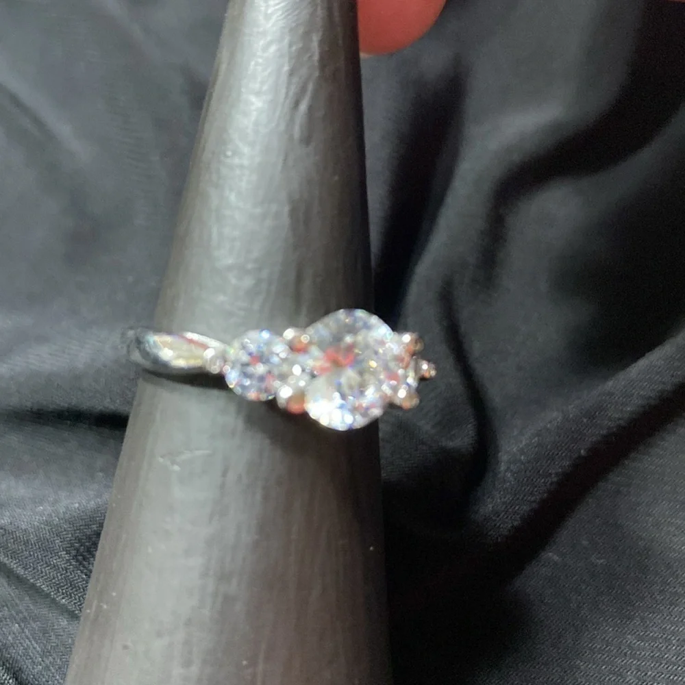 JTV vintage Sterling Silver three stone cubic Zirconia Ring!